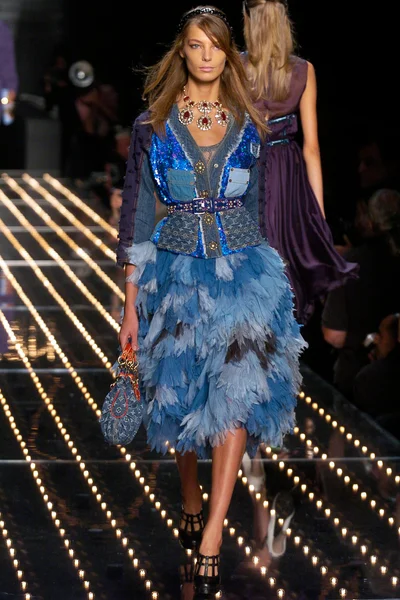 Look 54